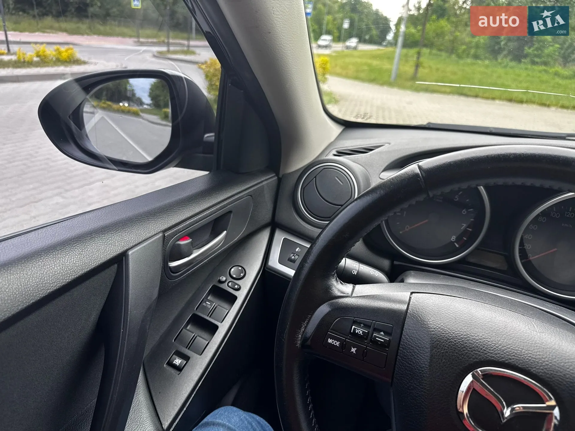 2010 Mazda 3 - мініатюра 17