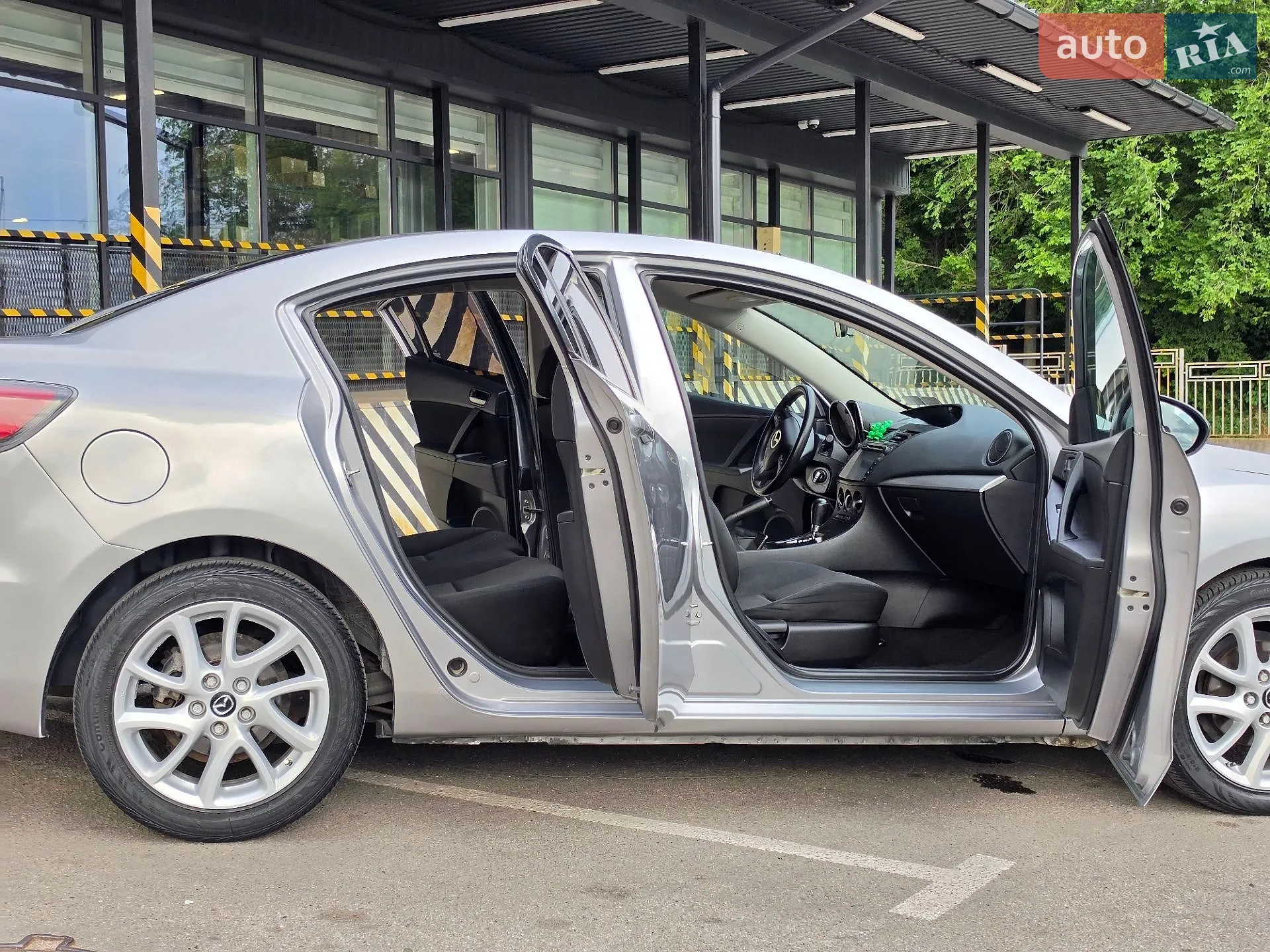 2011 Mazda 3 - мініатюра 15