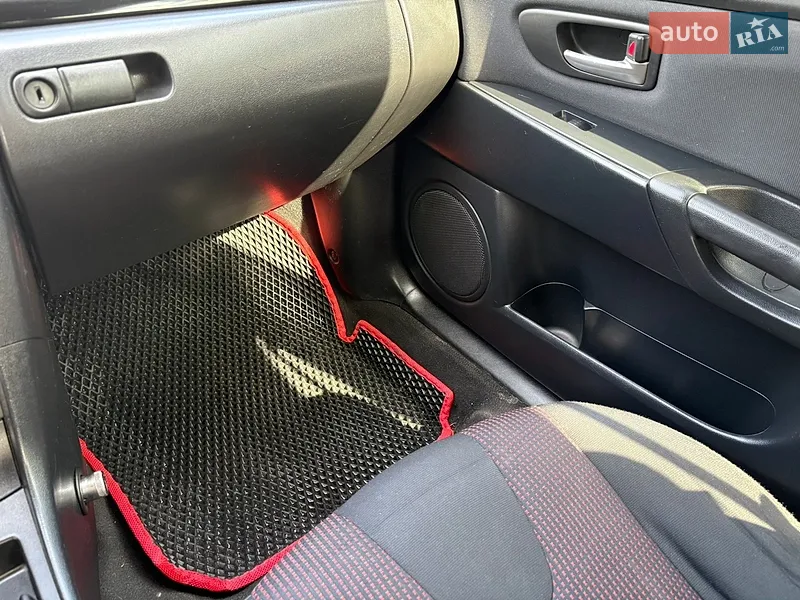 Mazda 3 2006 VIN JMZBK12Z571375997 фото оголошення 12 з 84