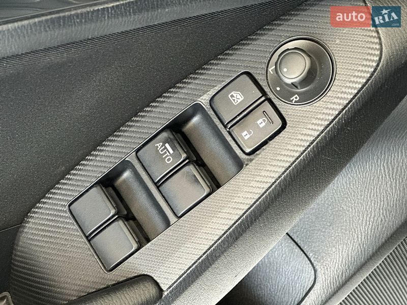 Хетчбек Mazda 3 2016 в Одесі фото 11 Хетчбек Mazda 3 2016 в Одесі