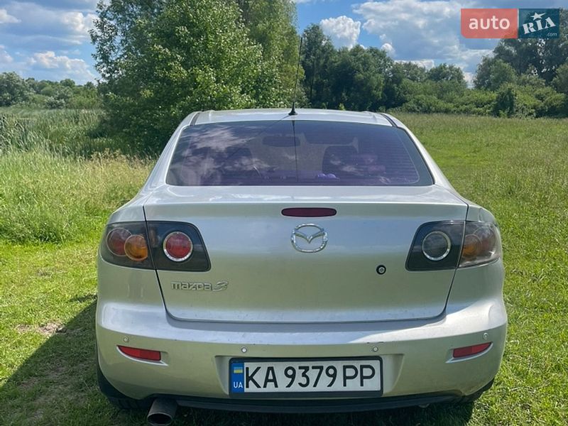 Седан Mazda 3 2006 в Киеве
