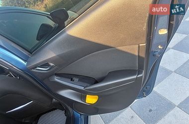 Седан Mazda 3 2018 в Самборі