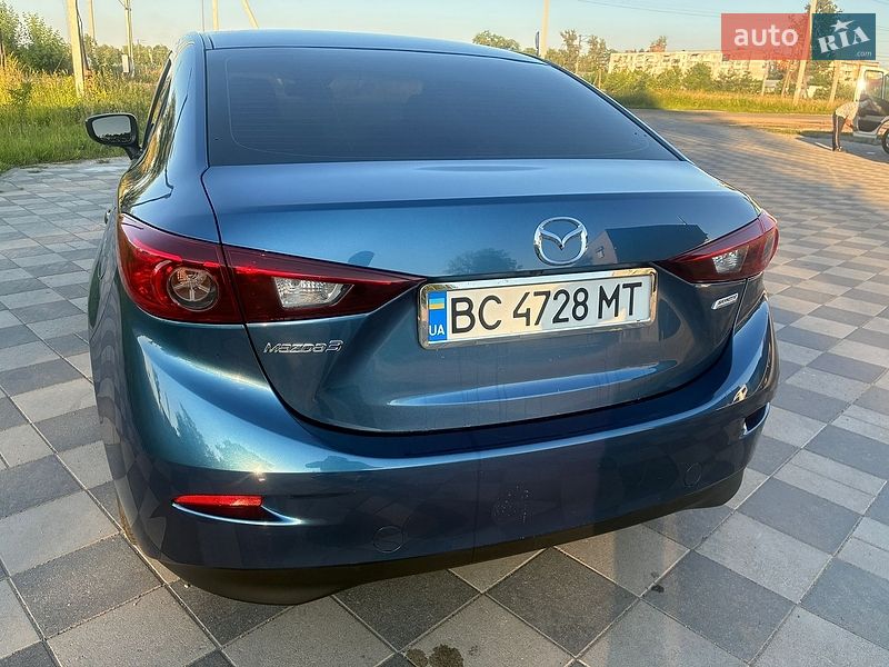 Седан Mazda 3 2018 в Самборі