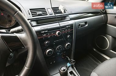 Хэтчбек Mazda 3 2008 в Днепре
