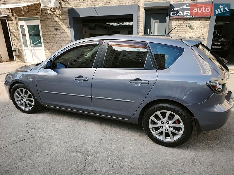 Хэтчбек Mazda 3 2008 в Днепре