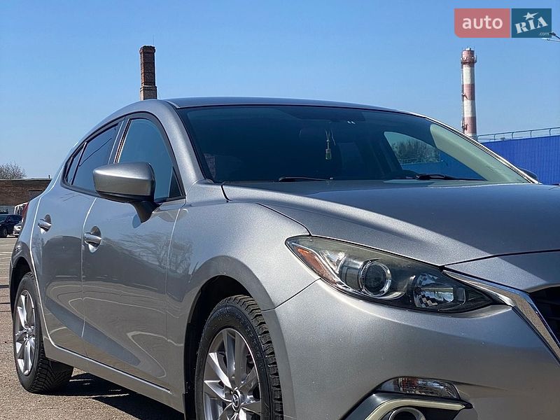 Хетчбек Mazda 3 2016 в Житомирі