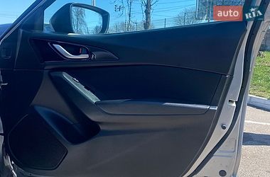 Хетчбек Mazda 3 2016 в Житомирі