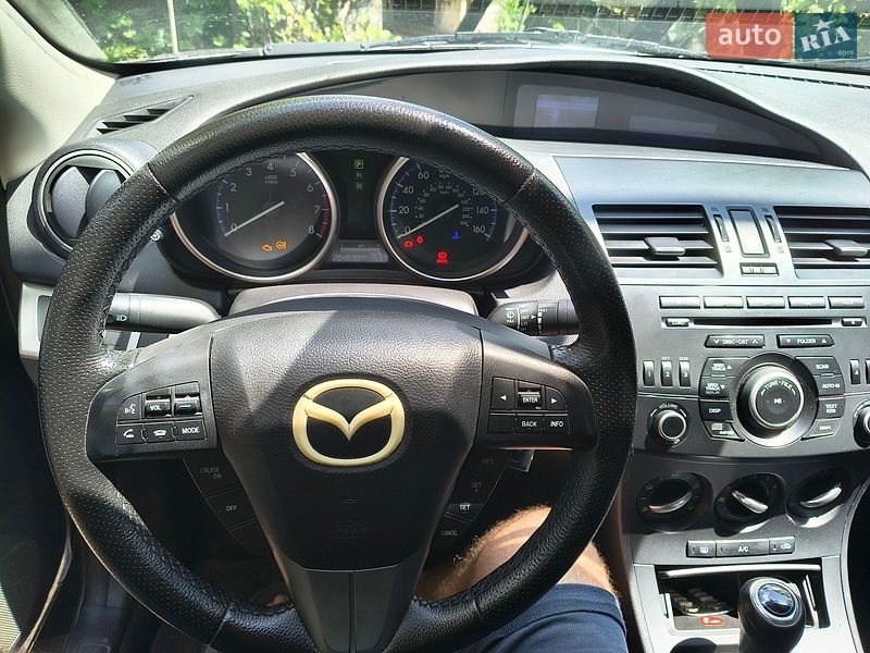 Седан Mazda 3 2011 в Запорожье