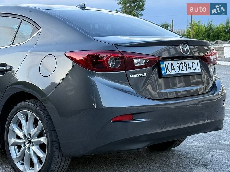 Седан Mazda 3 2014 в Тараще