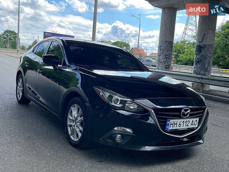 Седан Mazda 3 2015 в Одессе