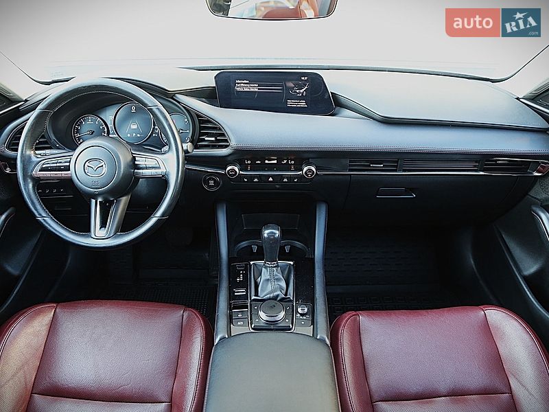 Седан Mazda 3 2023 в Киеве