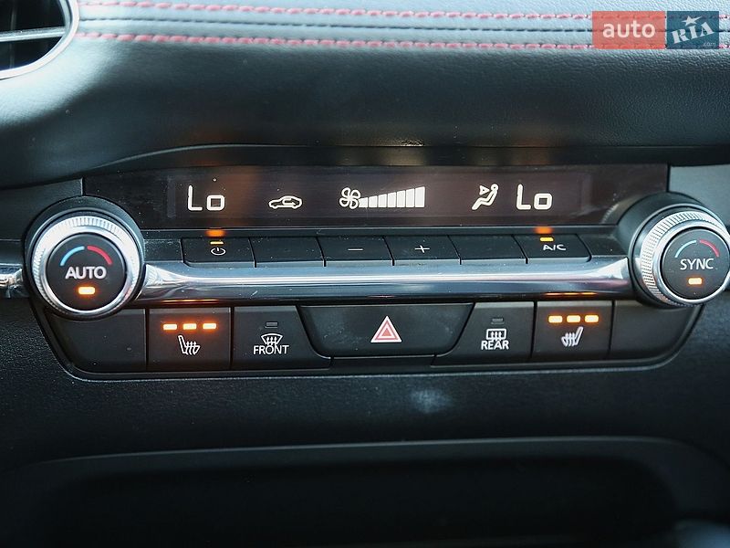 Седан Mazda 3 2023 в Киеве