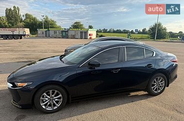 Седан Mazda 3 2021 в Умані