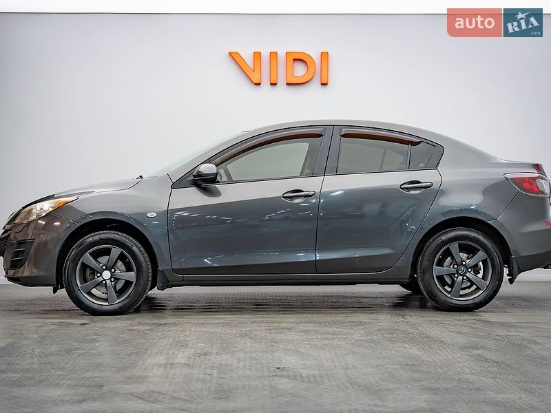 Седан Mazda 3 2010 в Киеве