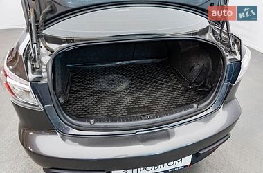 Седан Mazda 3 2010 в Киеве