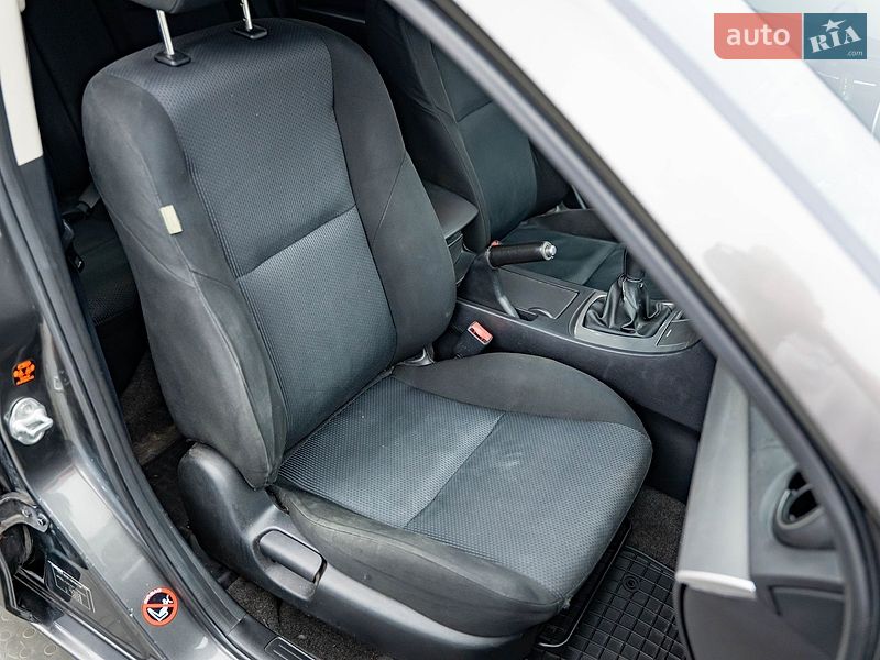 Седан Mazda 3 2010 в Киеве