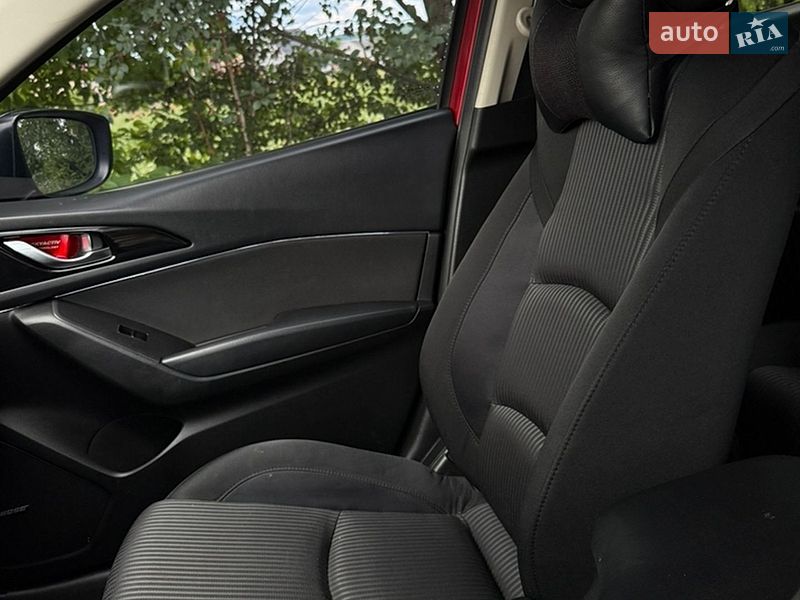 Хетчбек Mazda 3 2014 в Радивиліві фото 26 Хетчбек Mazda 3 2014 в Радивиліві