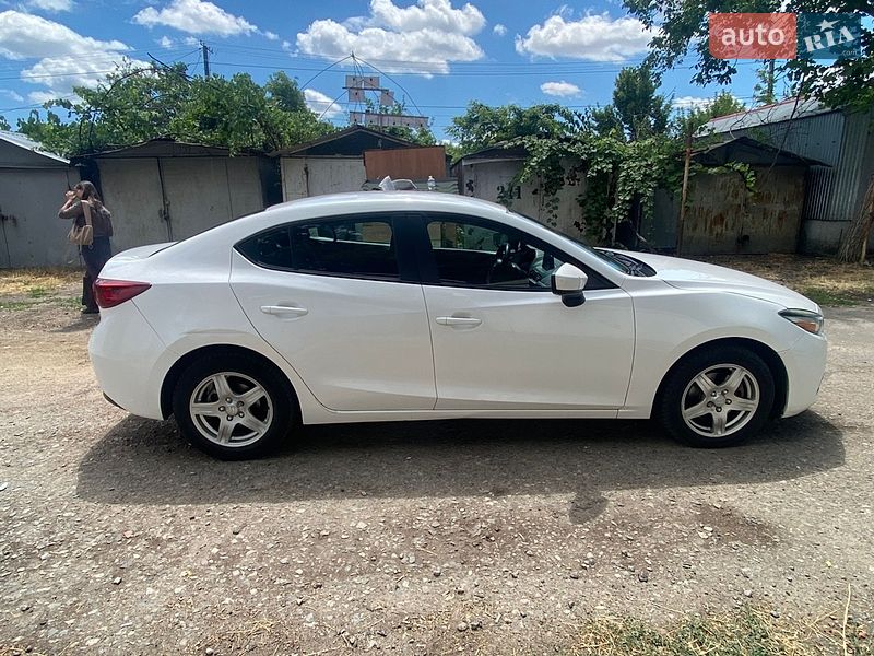 Седан Mazda 3 2017 в Одессе