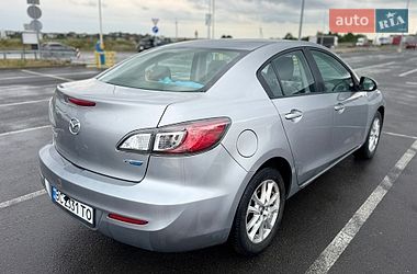 Седан Mazda 3 2013 в Львове