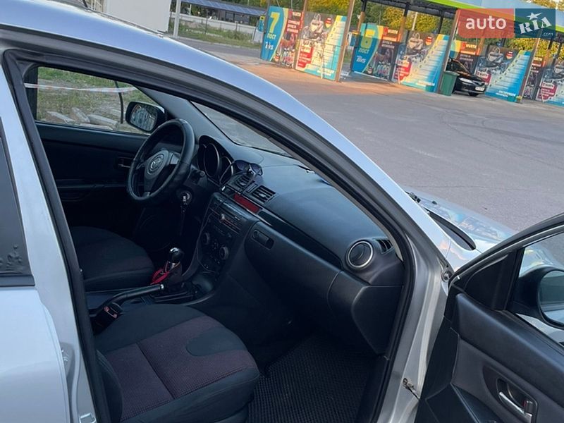 Хэтчбек Mazda 3 2006 в Кременчуге