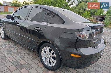 Седан Mazda 3 2007 в Тростянце