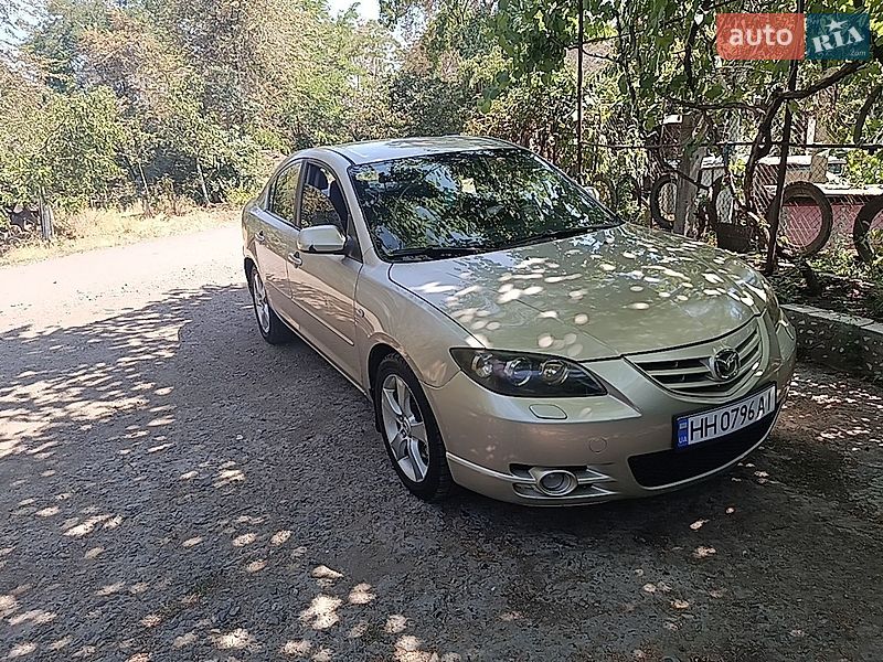 Седан Mazda 3 2004 в Дачному