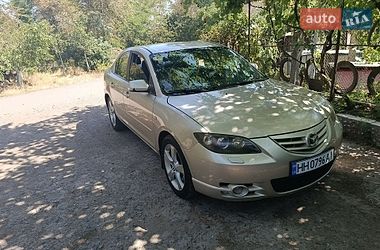 Седан Mazda 3 2004 в Дачному