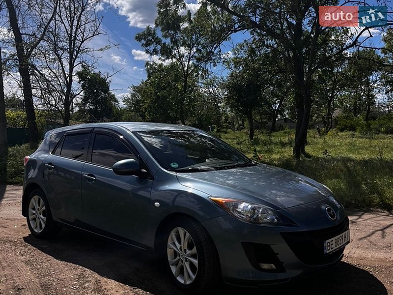Хетчбек Mazda 3 2009 в Веселиновому
