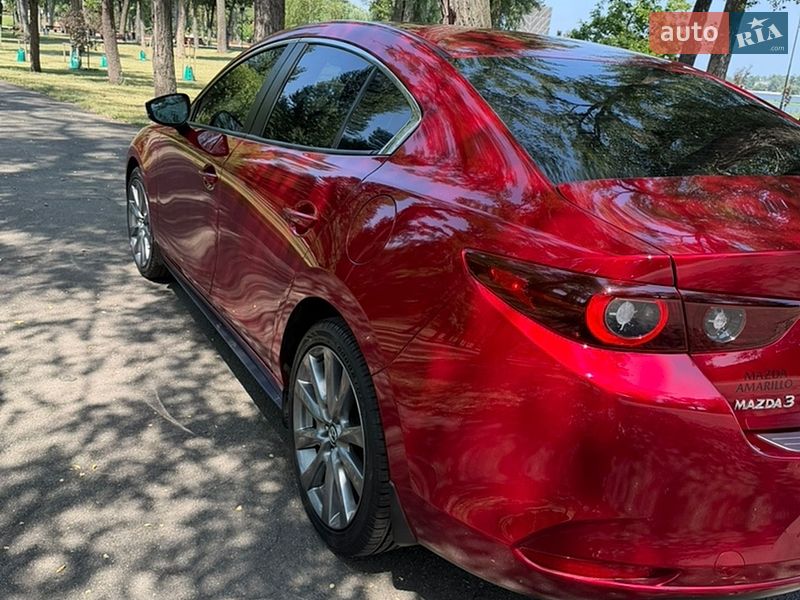 Седан Mazda 3 2024 в Киеве