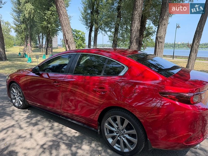 Седан Mazda 3 2024 в Киеве