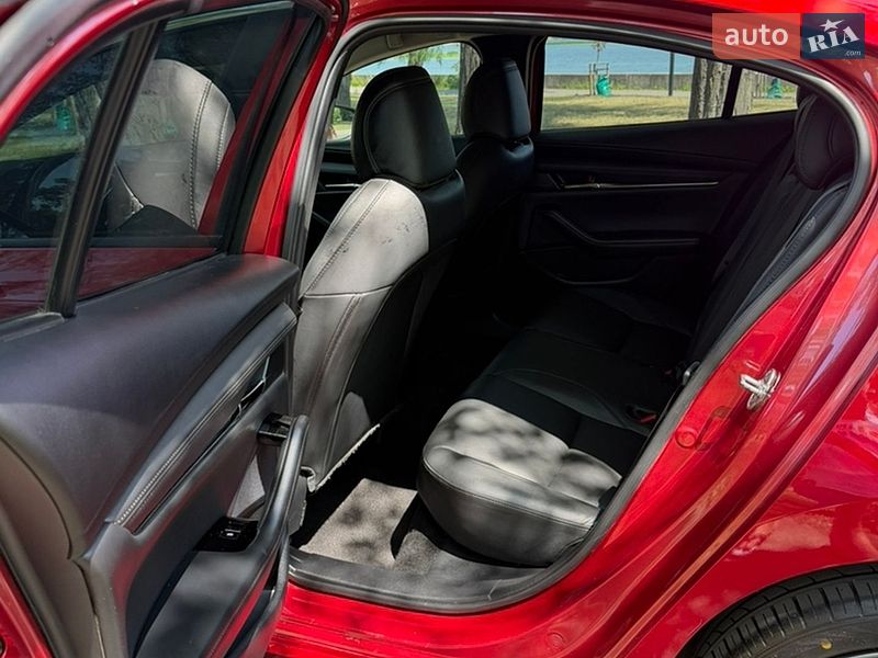 Седан Mazda 3 2024 в Киеве