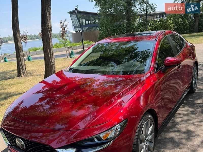 Седан Mazda 3 2024 в Киеве