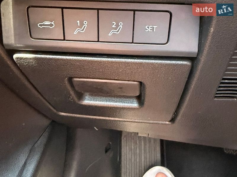 Седан Mazda 3 2024 в Киеве
