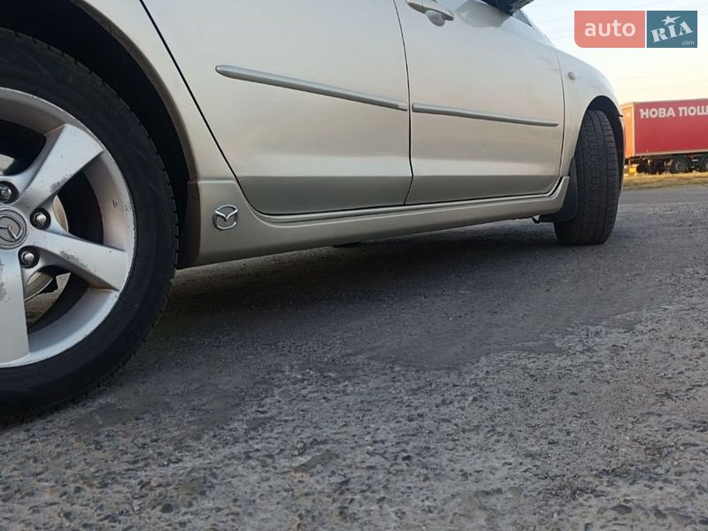 Хетчбек Mazda 3 2005 в Павлограді