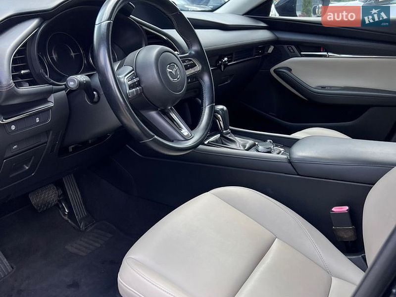 Седан Mazda 3 2018 в Києві