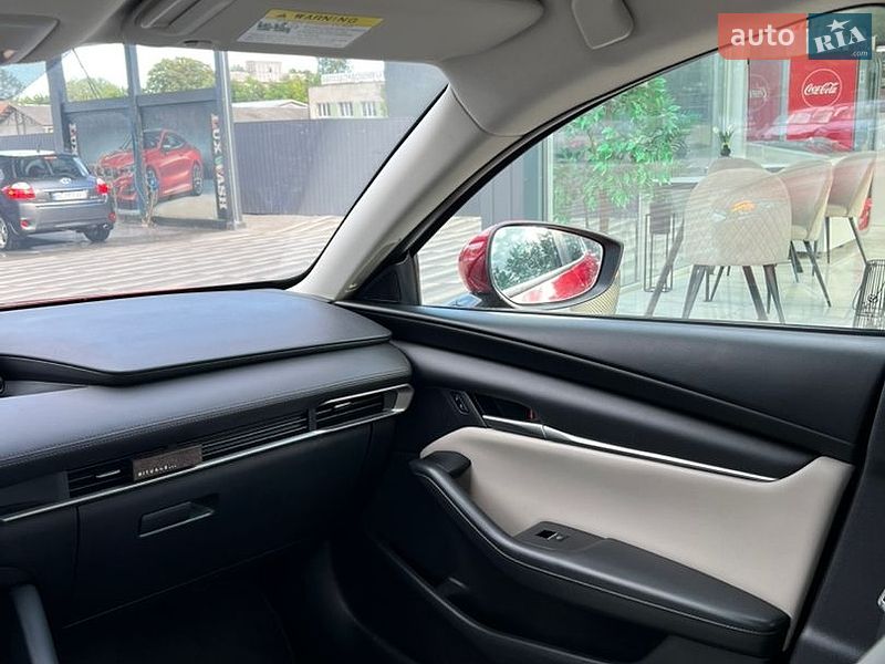 Седан Mazda 3 2019 в Львові