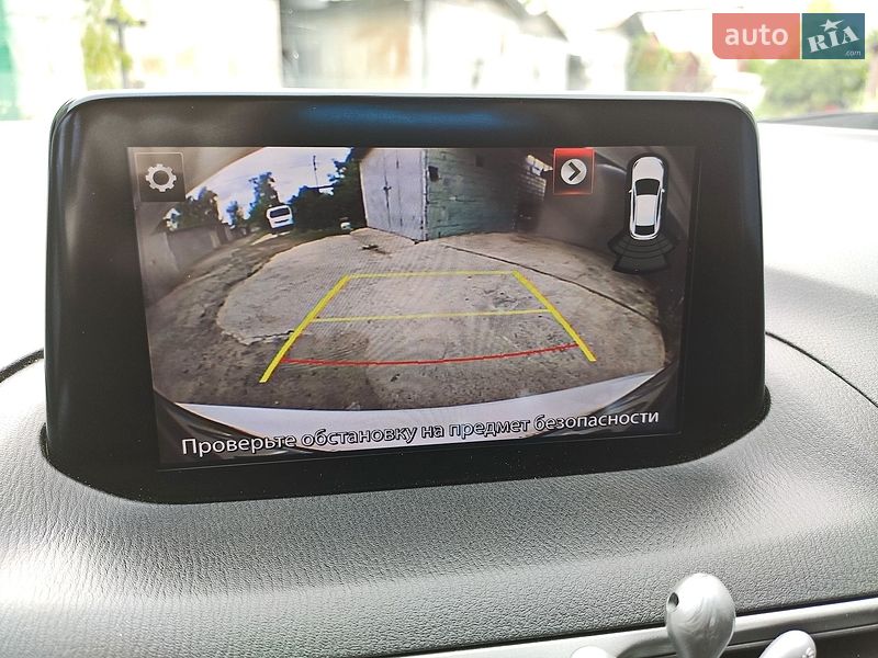 Седан Mazda 3 2016 в Киеве