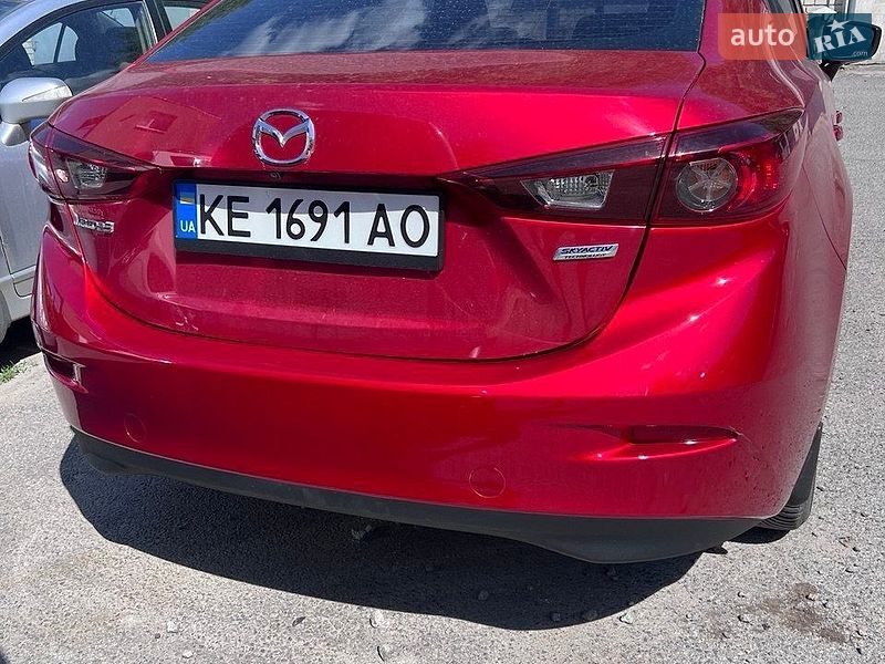 Седан Mazda 3 2017 в Днепре
