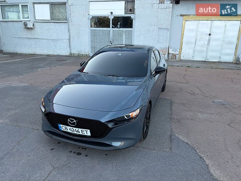 Хетчбек Mazda 3 2023 в Чернігові