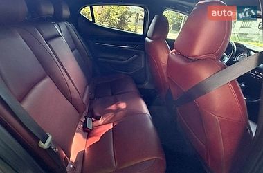 Хетчбек Mazda 3 2023 в Чернігові