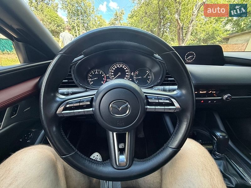 Хетчбек Mazda 3 2023 в Чернігові