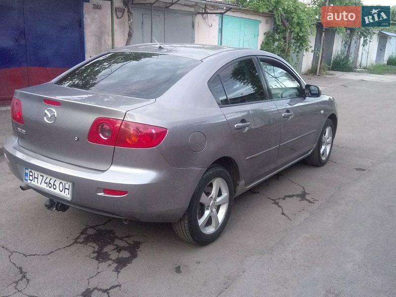 Седан Mazda 3 2004 в Черноморске
