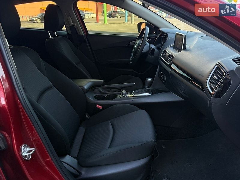 Хетчбек Mazda 3 2016 в Києві