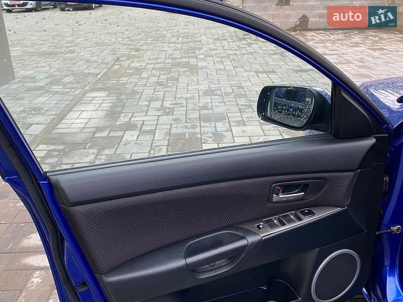 Хетчбек Mazda 3 2007 в Рівному
