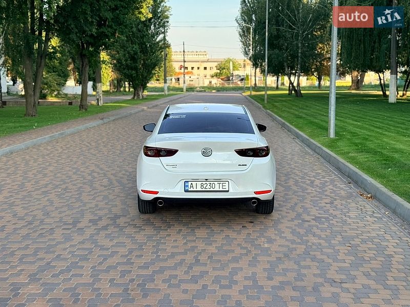 Седан Mazda 3 2020 в Киеве