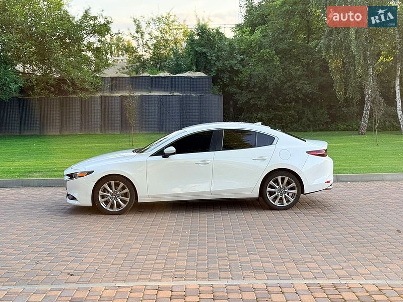 Седан Mazda 3 2020 в Киеве