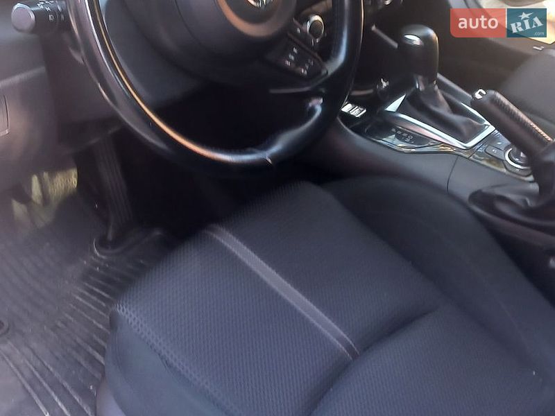 Седан Mazda 3 2016 в Мукачево