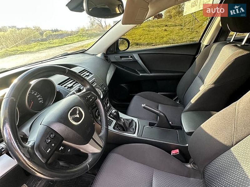 Хетчбек Mazda 3 2009 в Кременці