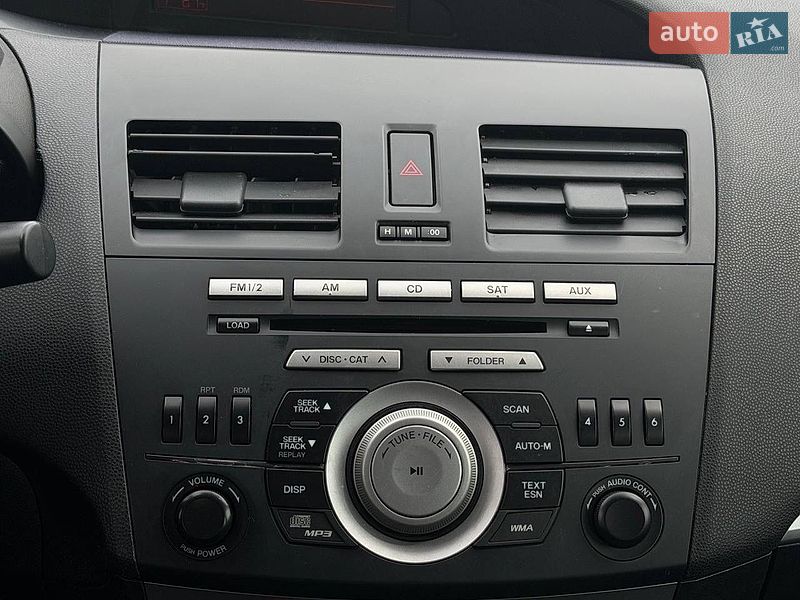 Седан Mazda 3 2010 в Харкові