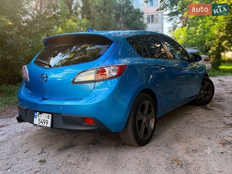 Хэтчбек Mazda 3 2009 в Кременчуге